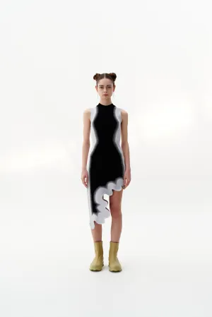 MIA SIGNATURE WAVY DRESS IN SPRAY PRINT