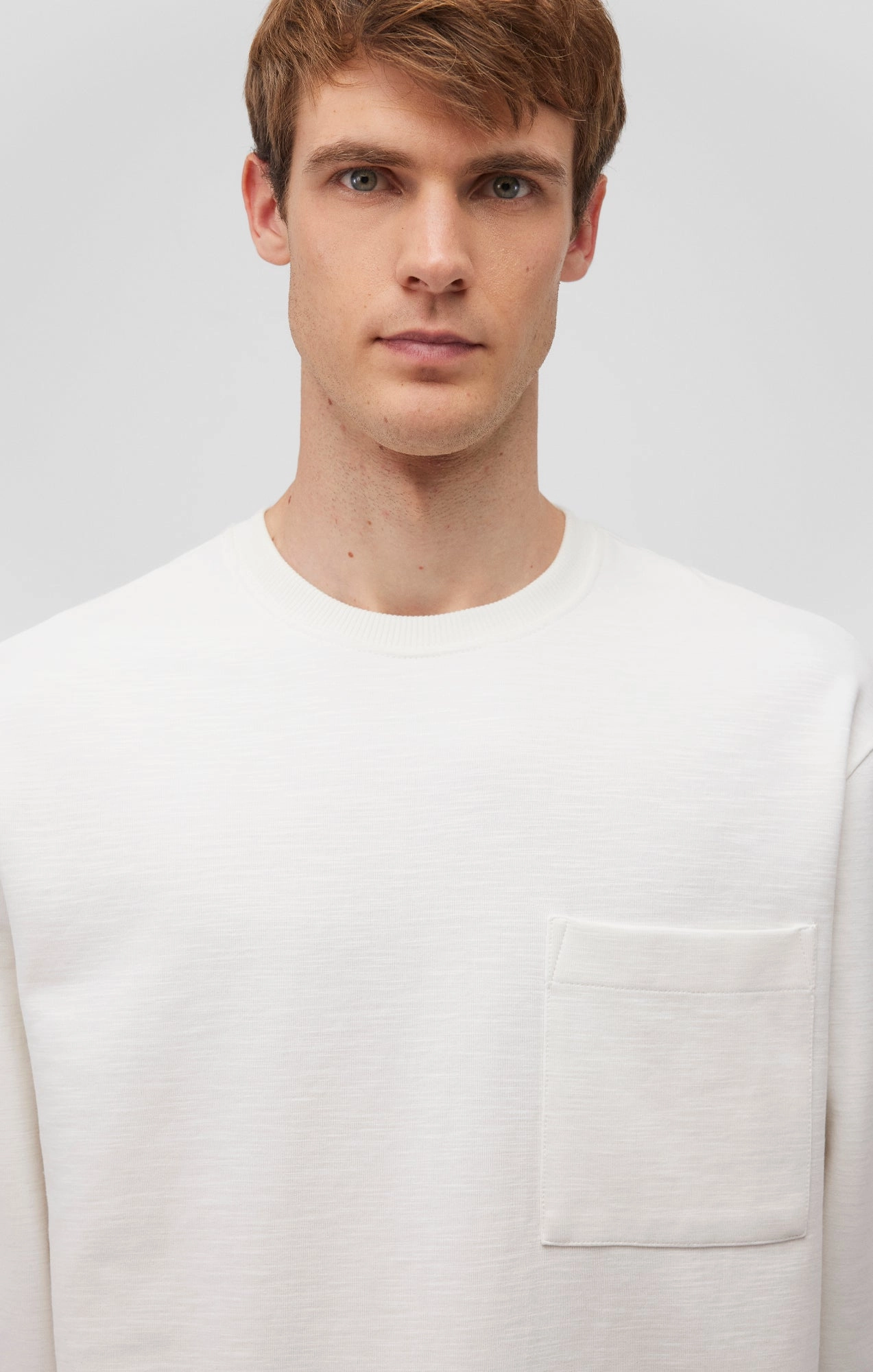 ONE POCKET SWEATSHIRT IN ANTIQUE WHITE