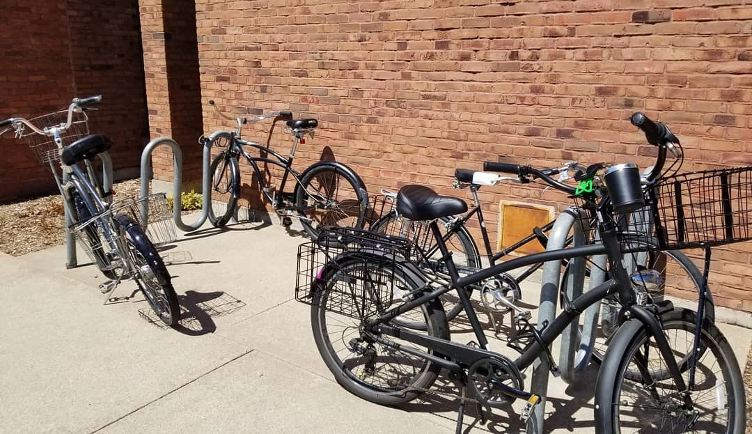 sixthreezero EVRYjourney Men's 7 Speed Touring Hybrid Bike