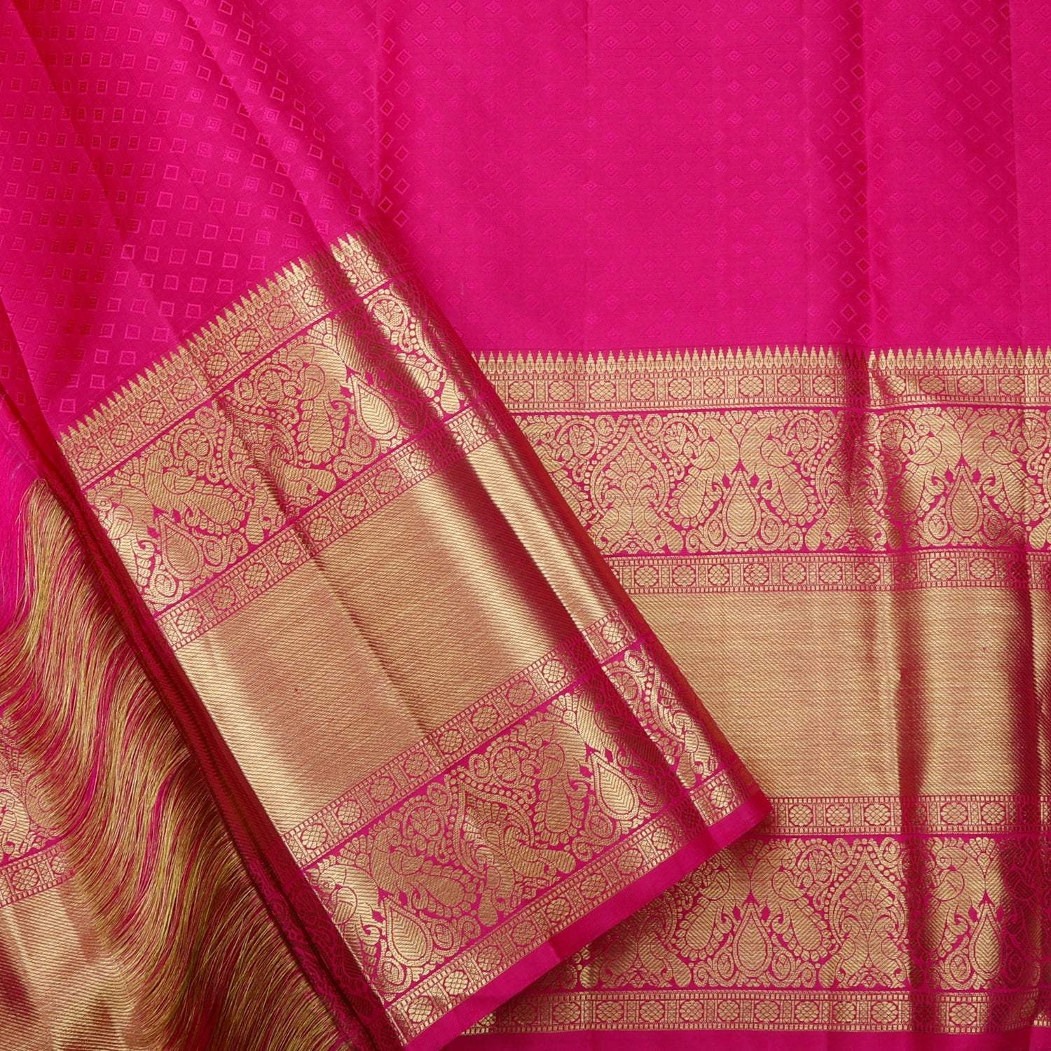 Vibrant Green Kanjivaram Silk Saree Floral-Mayil